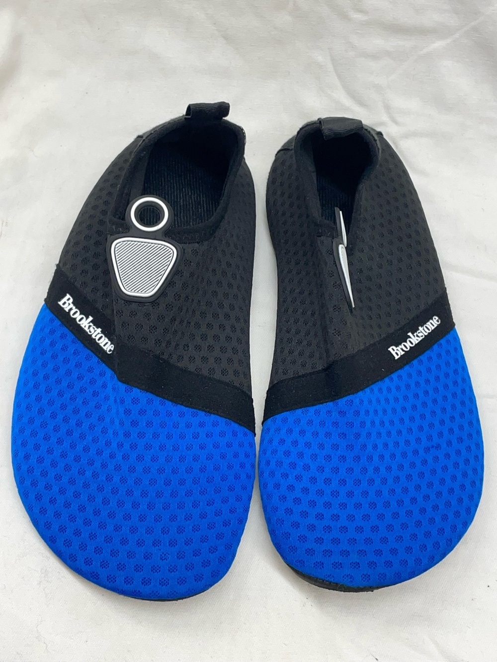 Brookstone Black and Blue Mesh Slip-On Water Socks men 7.5-8.5